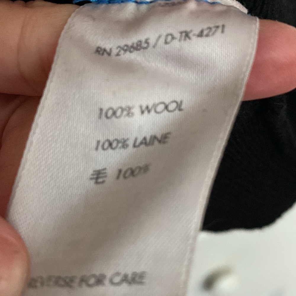 Pendleton Wool Grampa V- Neck Sweater Black Size … - image 3